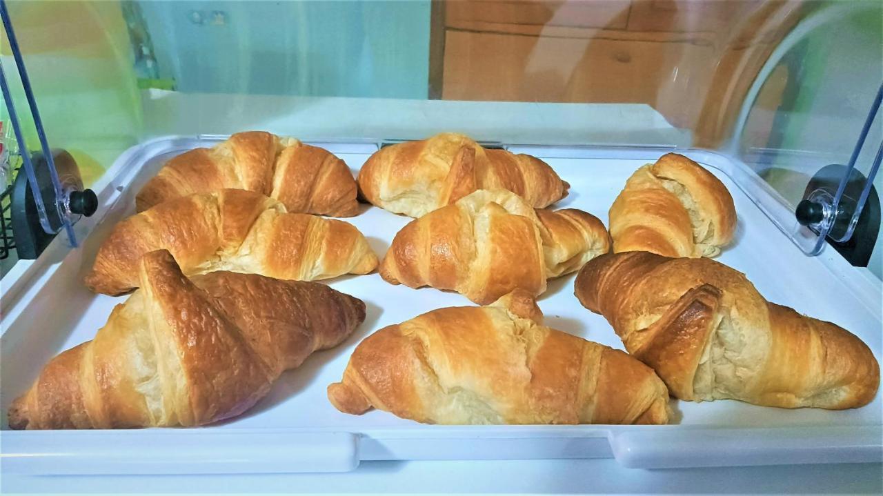 Il Laghetto Acomodação com café da manhã Castrovillari Exterior foto