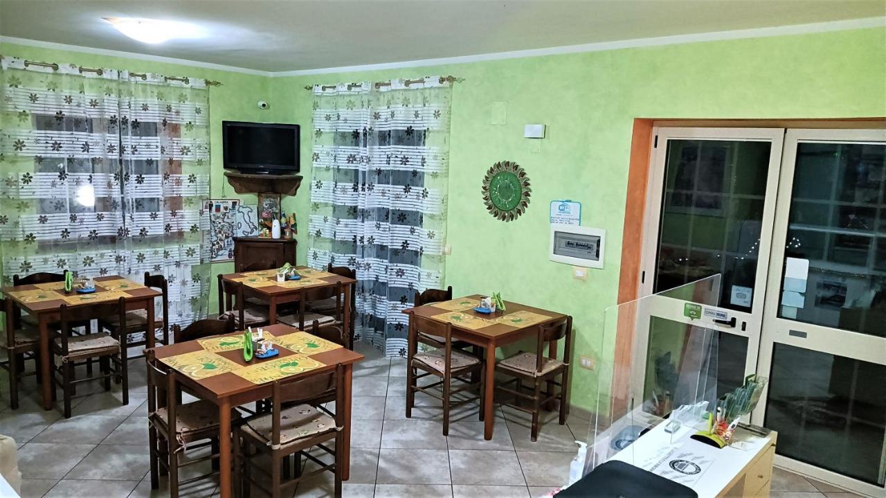 Il Laghetto Acomodação com café da manhã Castrovillari Exterior foto