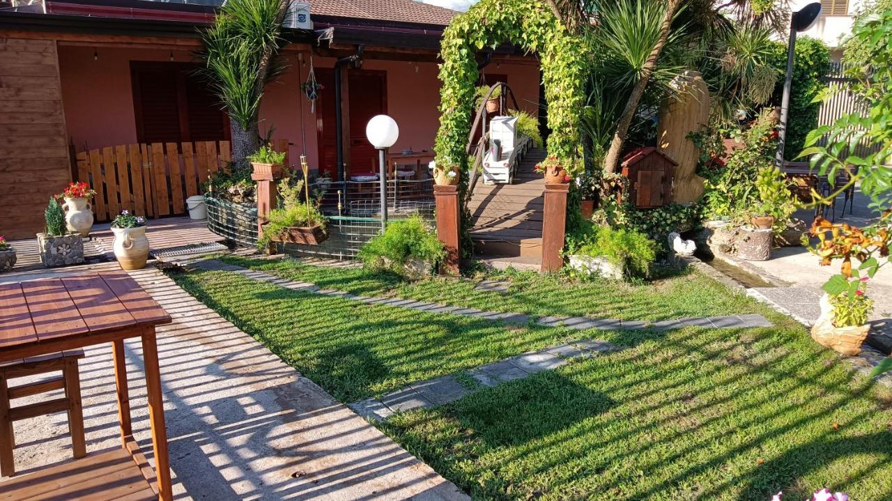 Il Laghetto Acomodação com café da manhã Castrovillari Exterior foto