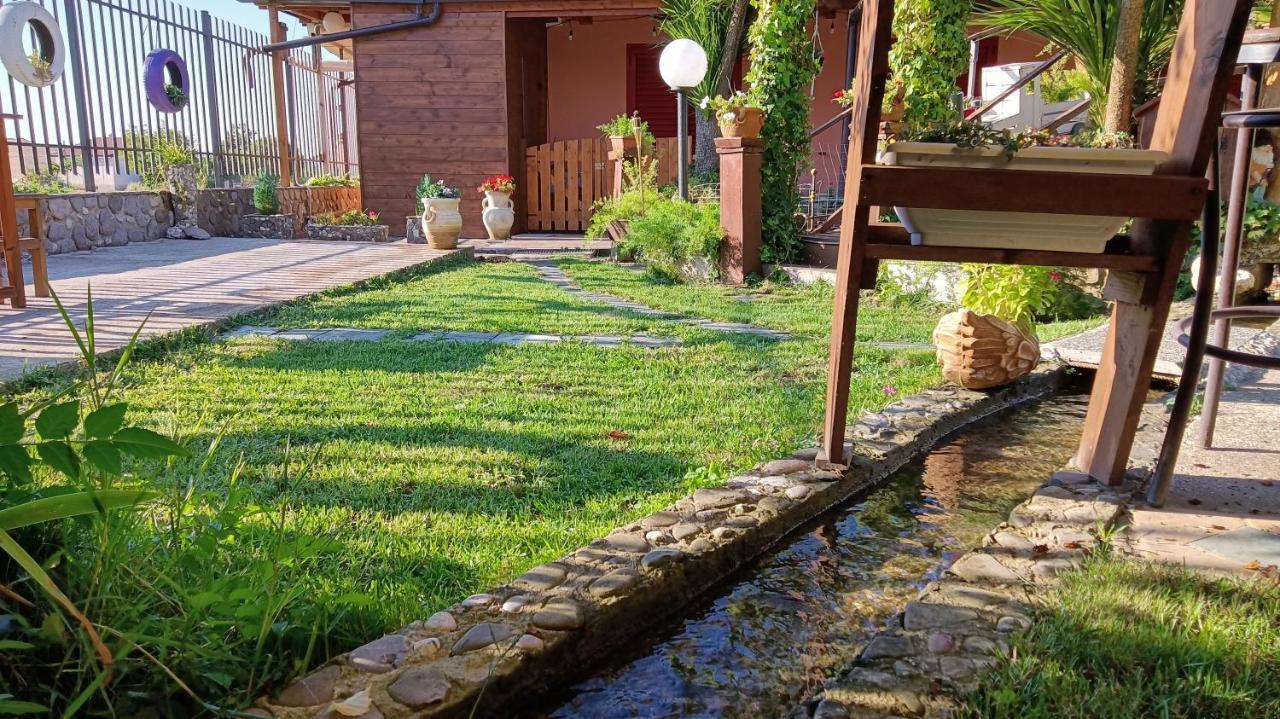 Il Laghetto Acomodação com café da manhã Castrovillari Exterior foto