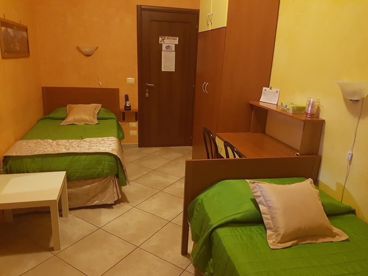 Il Laghetto Acomodação com café da manhã Castrovillari Exterior foto